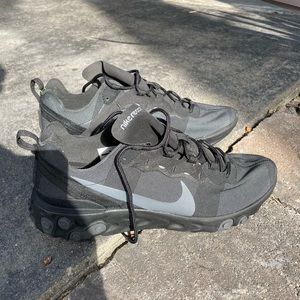 NEVER WORN Men’s Nike React Element 55